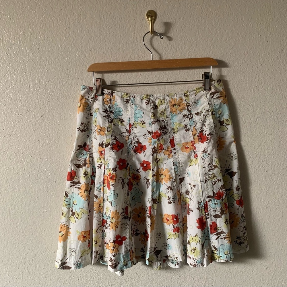 CAbi Floral A-Line Skirt - White with Multi-Color Flowers - Picture 4 of 4
